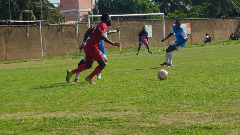 CHAMPIONNAT D2 14è  JOURNÉE L'ÉTOILE FILANTE EPINGLE LA JCA 1-0